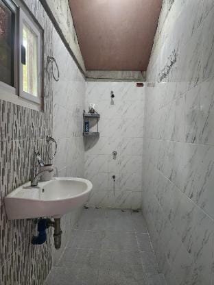 Beachfront Cave Cabin overlooking d' sea,10to12pax Vacation rental in La Union