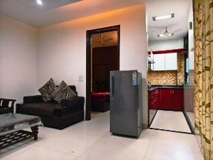 Affordable and comfortable 3bhk!! Vacation rental in New Delhi