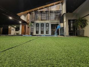 Ohana Guest House Vacation rental in Angeles