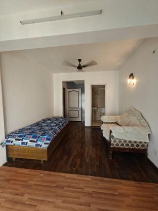 Fully Equipped Duplex Villa near Advant Navis Park Vacation rental in Noida
