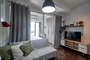 Cozy Crib at Acqua Residences - Rockwell Views Vacation rental in Mandaluyong