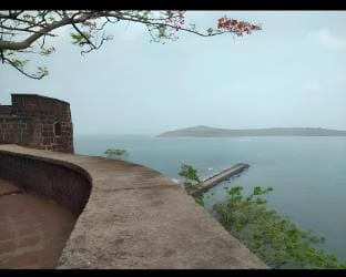 Homestay nearby seaside 7304034389 Vacation rental in Maharashtra
