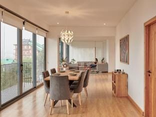 Fireplace Suite at Warehouse Suites & Loft Vacation rental in Himachal Pradesh