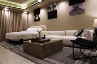 Manazel AL-Diriyah | ALZahra 1BR Stylish Stay 75TV Vacation rental in Jeddah