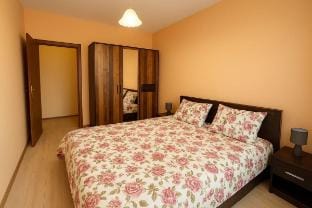 Youthful Vibes near University, Free Parking Vacation rental in Ruse