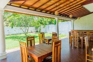 Daions Villa & Seafood Resturant Vacation rental in Mirissa