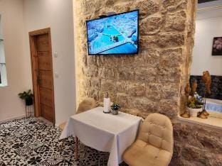 Jenis Guest House VIP Vacation rental in Haifa