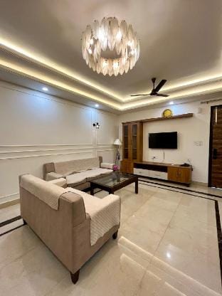 White lotus apartment Vacation rental in Rishikesh