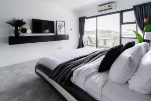Patong Tower 2 Bedroom Sea View 8 Floor Vacation rental in Patong
