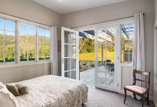 Lake David Luxe Lakehouse Getaway Vacation rental in Kangaroo Valley