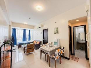 Spacious 1BR with Tennis Court Vacation rental in Lapu-Lapu City