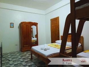 Reina's Homestay Room 3 Vacation rental in Siquijor