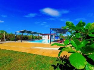 Concetta Inn Pool/Kit/Aircon near Dahilayan Loft 2 Vacation rental in Cagayan de Oro