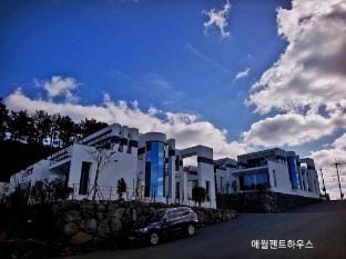 Aewol Penthouse C Vacation rental in South Korea