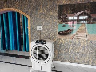 AC room @ The Himalayan Vista | kitchen Vacation rental in Himachal Pradesh