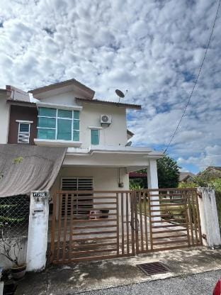 TuahStay @ Kuala Terengganu Vacation rental in Terengganu, Malaysia