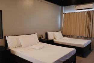 Studio 6 at Roccia. Spacious, Surfing area 6pax Vacation rental in La Union