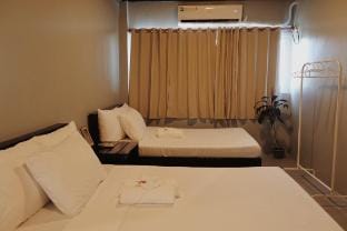Studio 6 at Roccia. Spacious, Surfing area 6pax Vacation rental in La Union