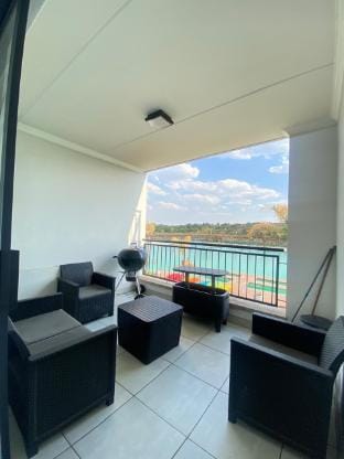 The Blyde Crystal Lagoon NT 2 bedroom Apartments Vacation rental in Pretoria