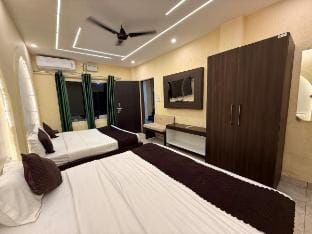 Drip Inn Loft Ganga | Scenic Ganga & River Café Vacation rental in Rishikesh