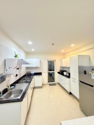 Skyline View stays at gachibowli/US Consulate 3BHK Vacation rental in Hyderabad