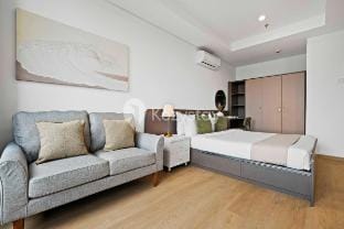 Caruva by Kozystay - Cilandak Vacation rental in South Jakarta City