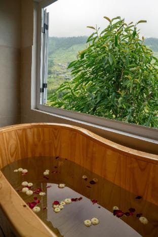 Flow – Signature Mountain View Room | F4 Vacation rental in Vietnam