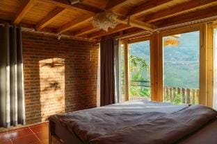 The Flow – Mountain & Garden View Room F1 Vacation rental in Vietnam