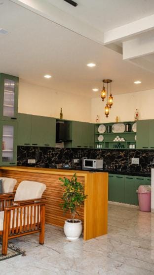 Grandeur 8 BHK Farm w/ pool, Garden & Bonfire Farm Stay in Rajasthan