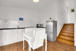 Gardener's Cottage Farm Stay in Broke