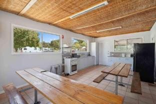 Wodonga Holiday Park Campground/ 
RV Resort in Wodonga