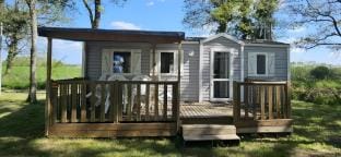 M.Home ACCES F004 3chbr/6pers Campground/ 
RV Resort in Pays de la Loire