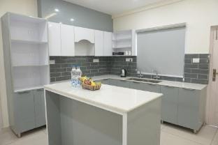 Hillshades villa by Comfy Rooms, Kasauli Vacation rental in Himachal Pradesh