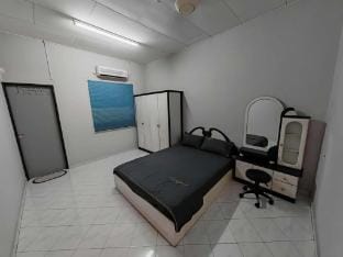 Be Stay Ipoh with parking - 14pax, 5Rooms Vacation rental in Ipoh