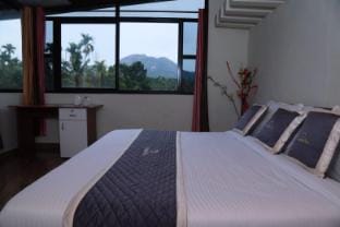 Mountain Vibes Private pool & Spa Villa Vacation rental in Kerala