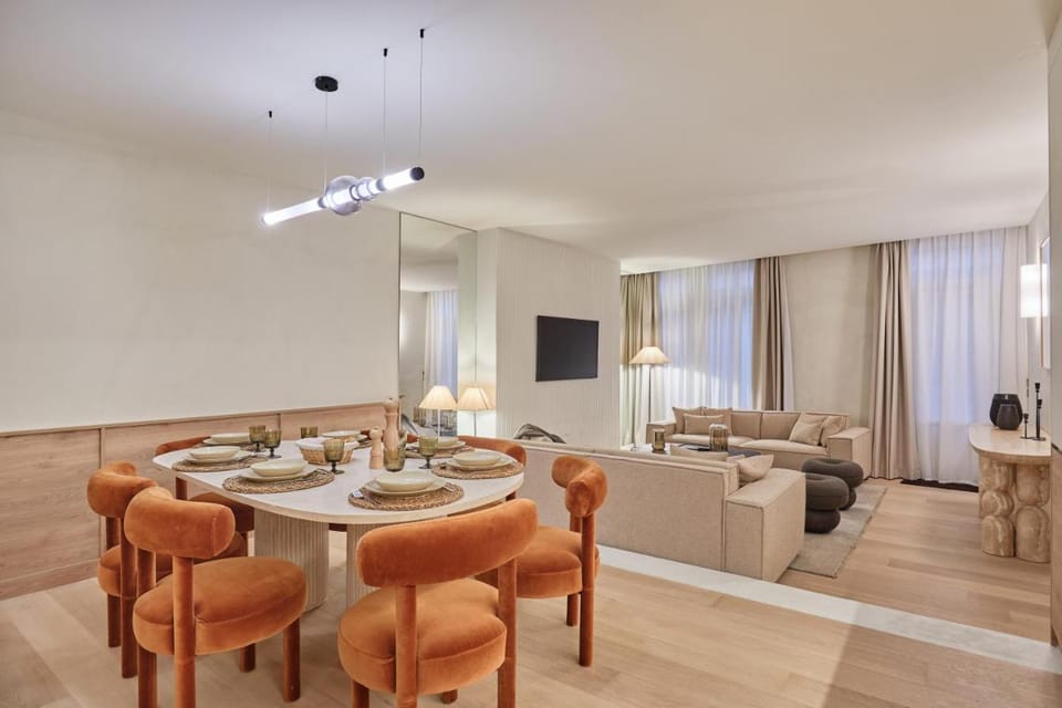 Sublime and New Studio Louvre Palais-Royal Apartment in Paris