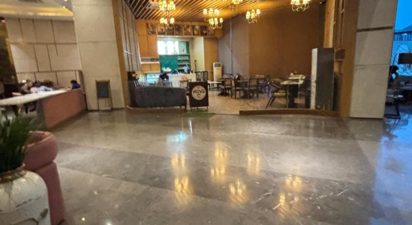 Supernova Lux Spira 94 Hotel in Noida