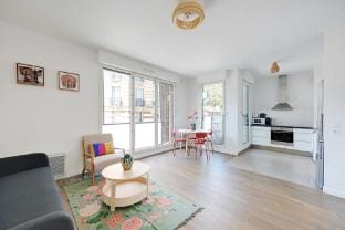 Charming apartment - 2BR-4P- Balcony- Malakoff Apartment in Montrouge