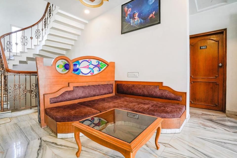 FabHotel Rest & Peace Hotel in Ahmedabad