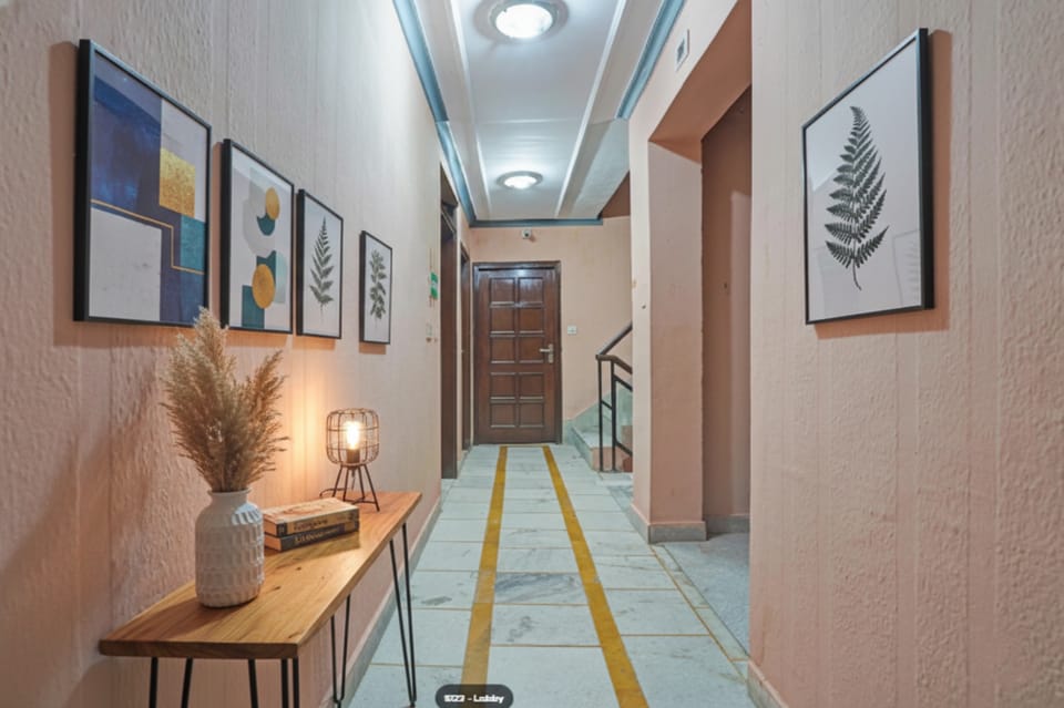 FabHotel Iconic Residency Hotel in New Delhi