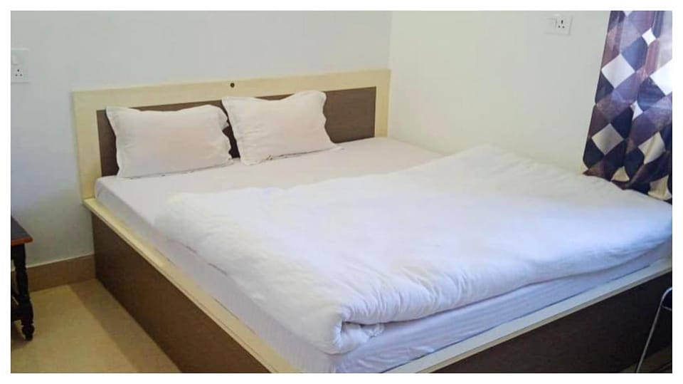 R K Guest House Gaya Hotel in India