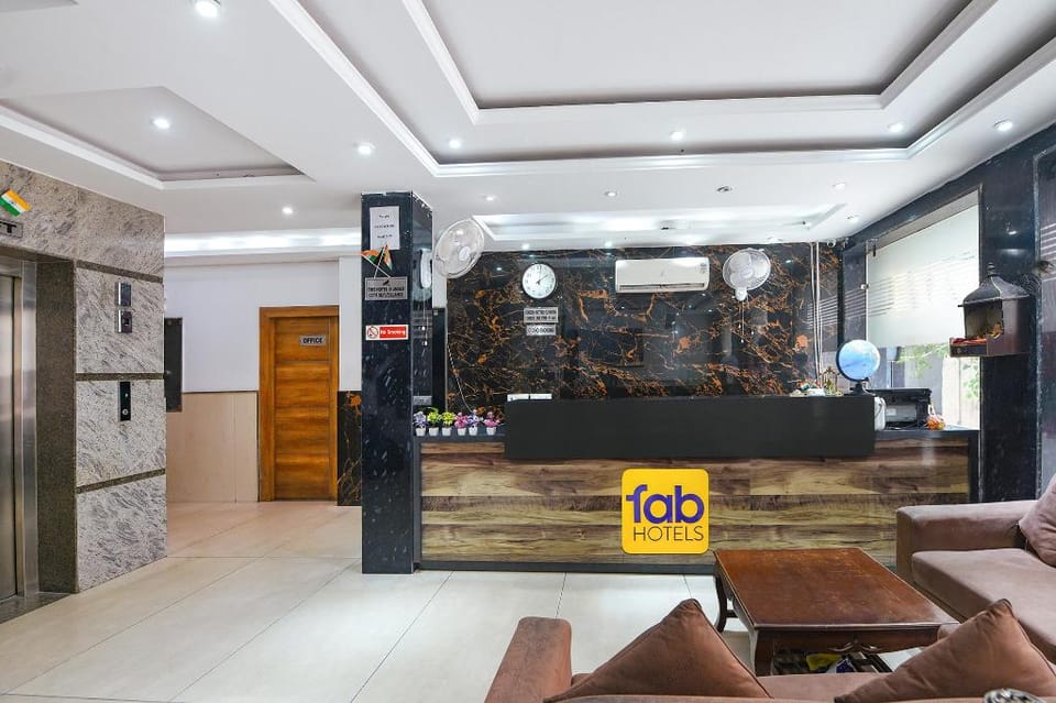 FabHotel Sun Plaza - Near Delhi Airport Hotel in New Delhi