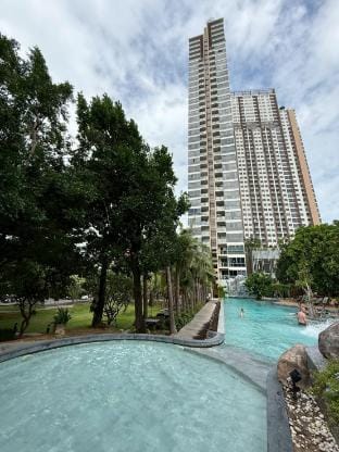 Pattaya Sea View Room on the 45th Hotel in Pattaya City