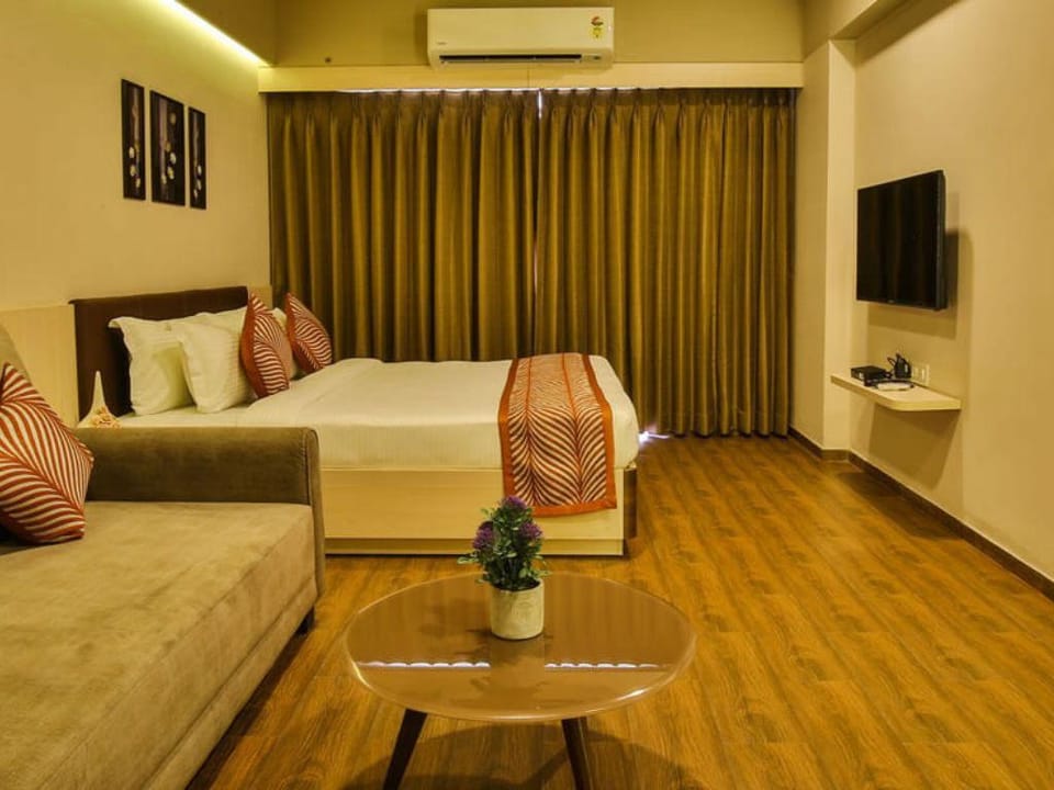 Weekend Address by Cozy Key Homes Bed and Breakfast in Gujarat