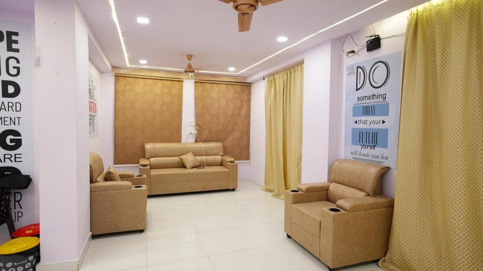 Deccan Dormitory Hotel in Hyderabad