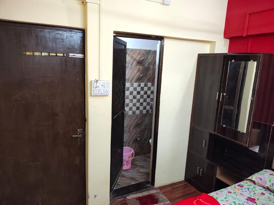 Ansh P Guest House Hotel in Varanasi