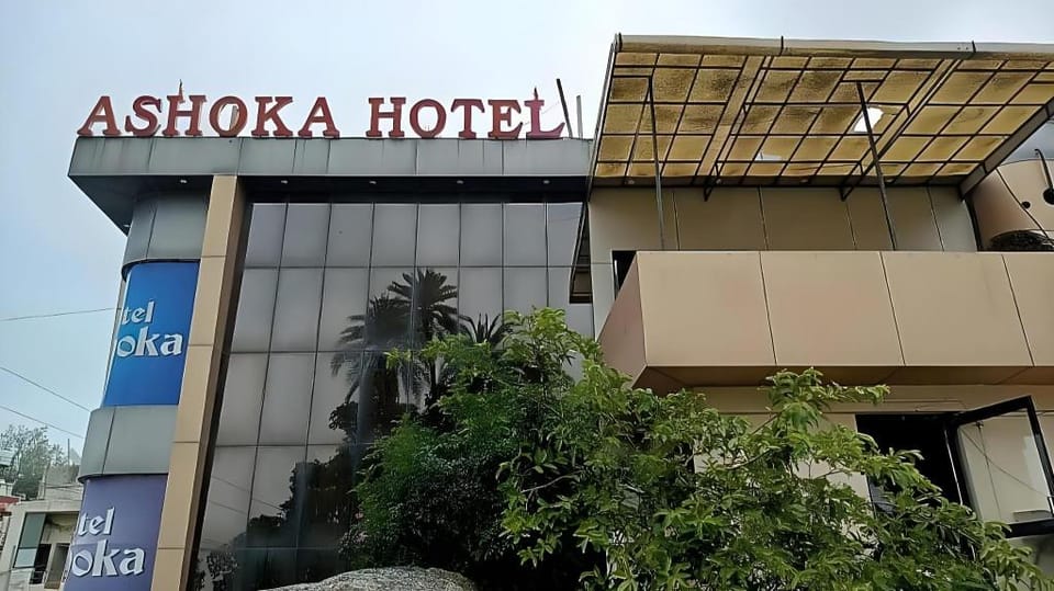 Hotel Ashoka Mount Abu Nakki Lake Hotel in Gujarat