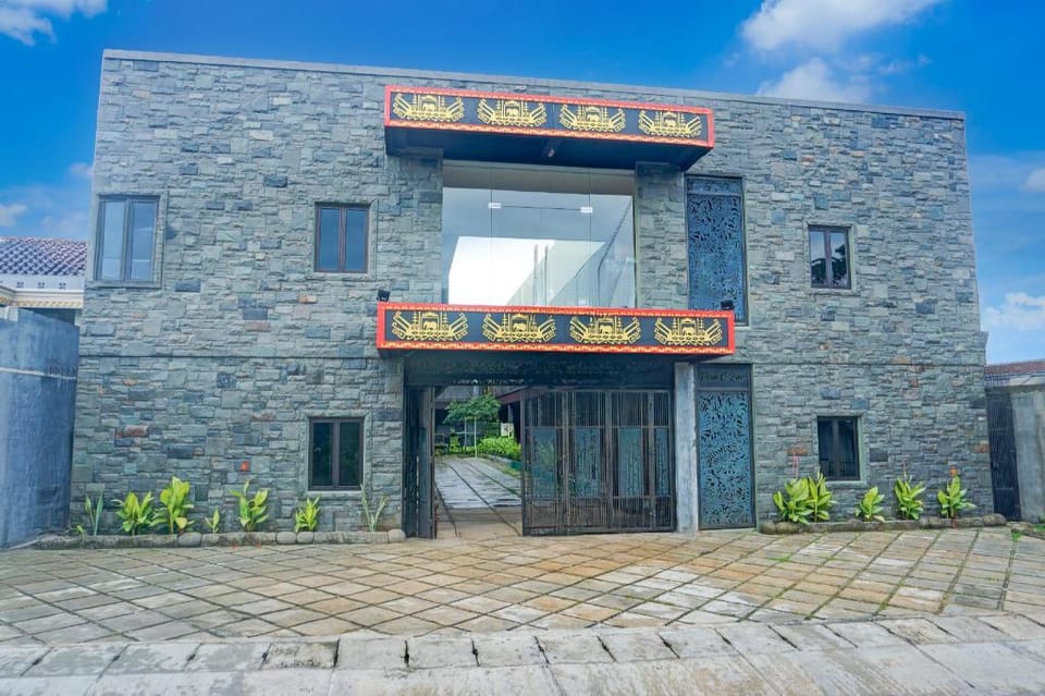 Dancenter Plain C Lake Hotel in Indonesia