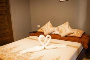 Baan Paea Guest House Hotel in Phuket