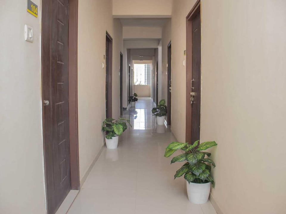 Z Express Lakeview Hotel in Hyderabad